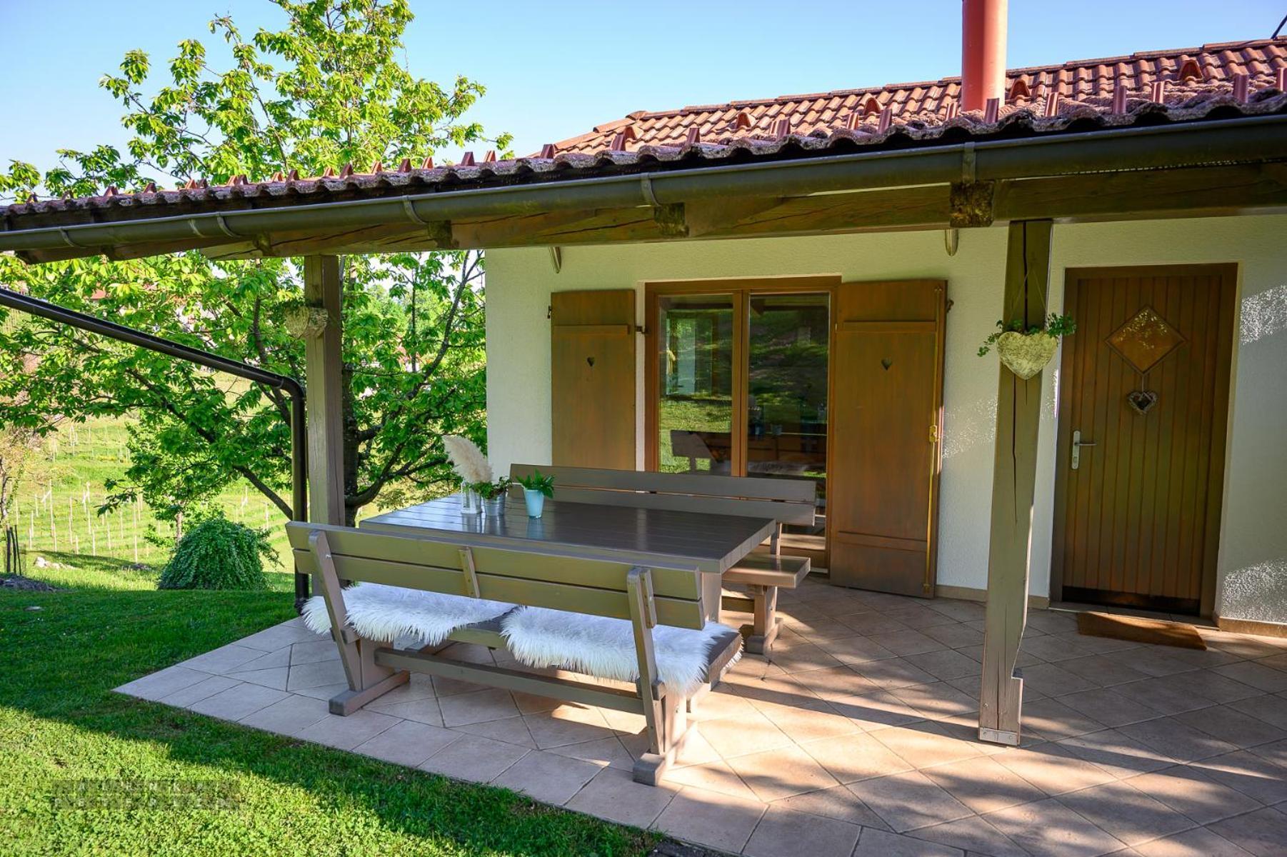 Vineyard Cottage Klemencic Novo Mesto Exterior photo
